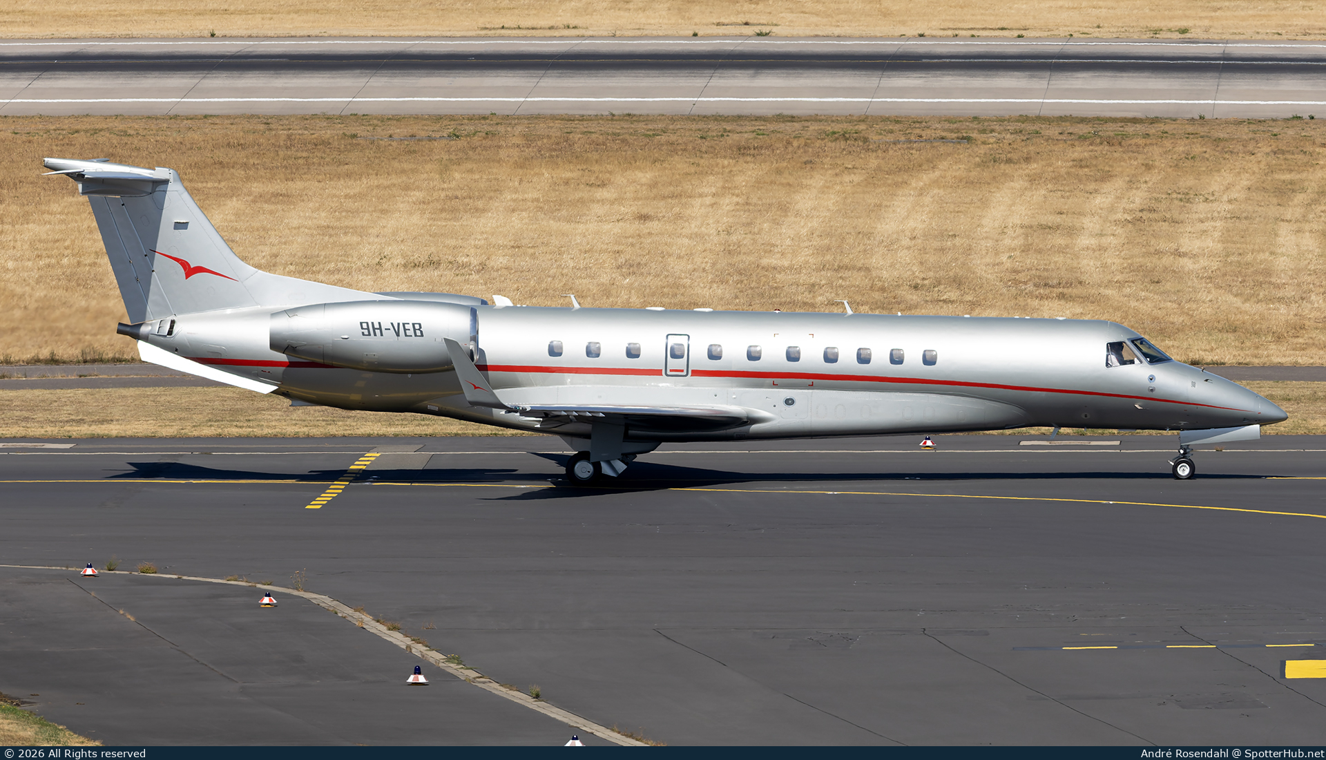 Photo of 9H-VEB - Embraer Legacy 600 operated by VistaJet