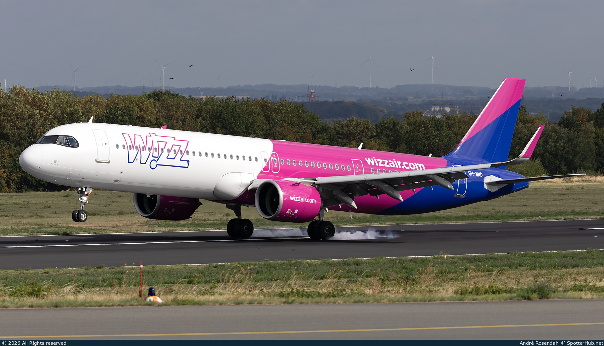 Photo of 9H-WMD - Airbus A321-271NX operated by Wizz Air Malta