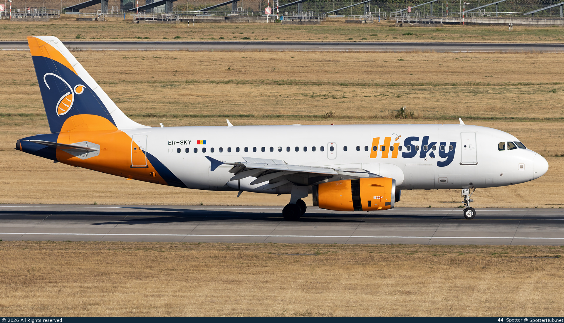 Photo of ER-SKY - Airbus A319-131 operated by HiSky