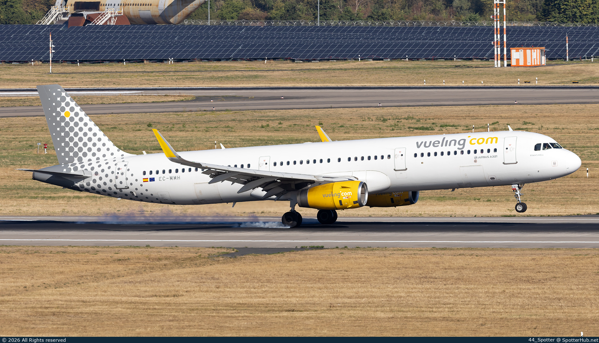 Photo of EC-MMH - Airbus A321-231 operated by Vueling