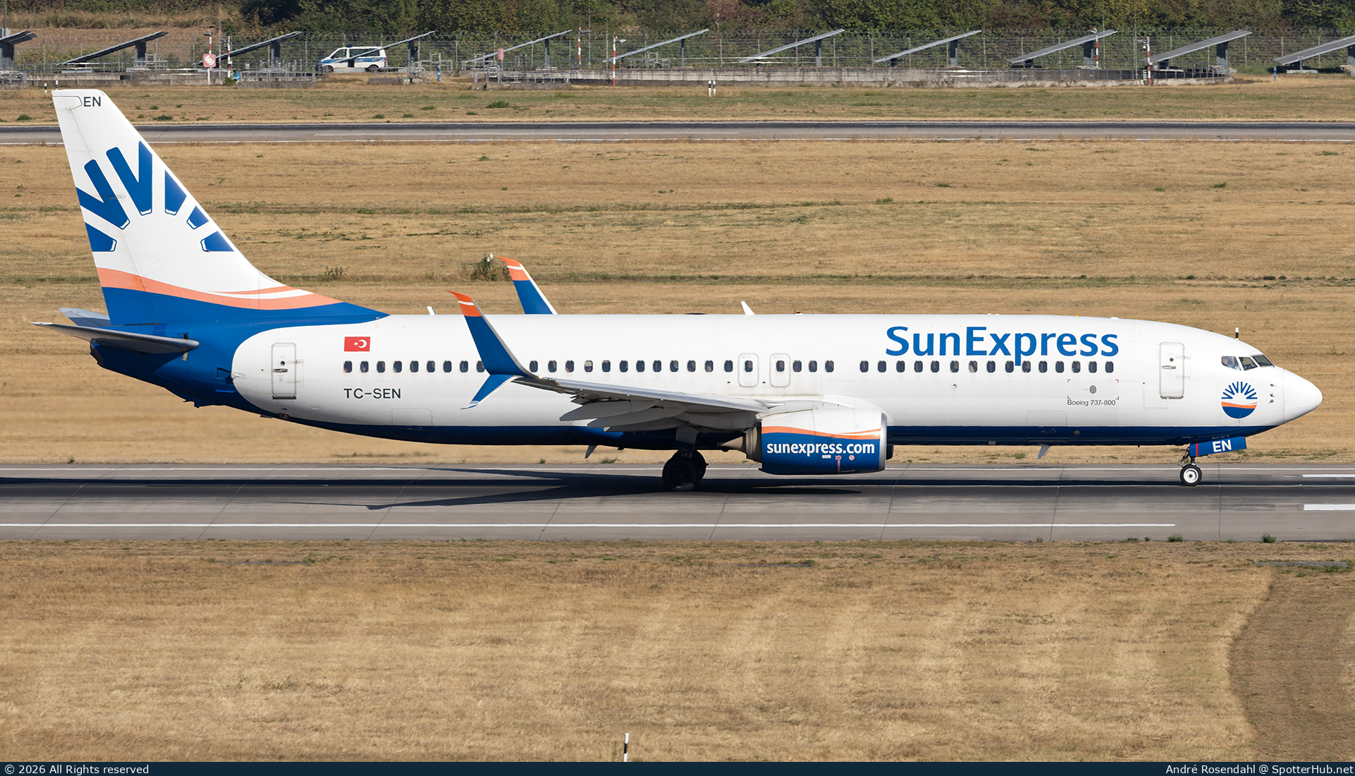 Photo of TC-SEN - Boeing 737-8HC operated by SunExpress