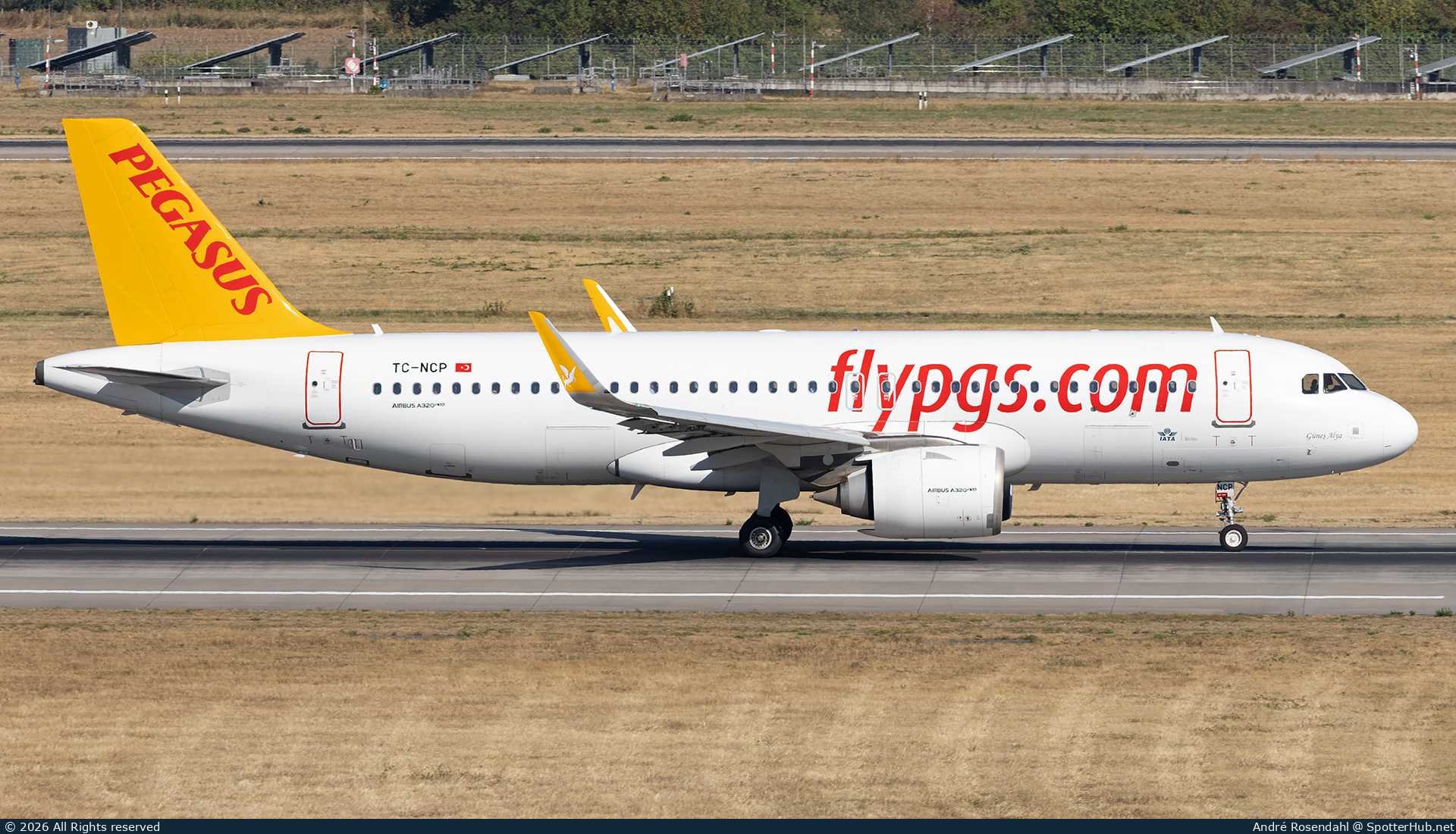 Photo of TC-NCP - Airbus A320-251N operated by Pegasus Airlines