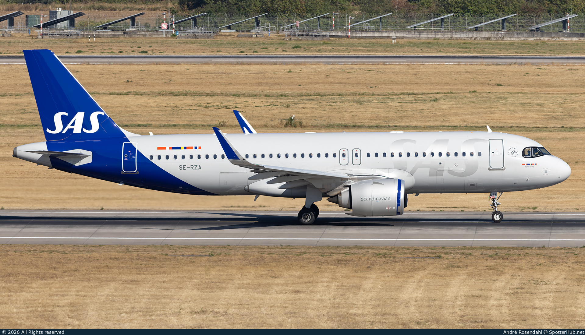 Photo of SE-RZA - Airbus A320-251N operated by SAS Scandinavian Airlines