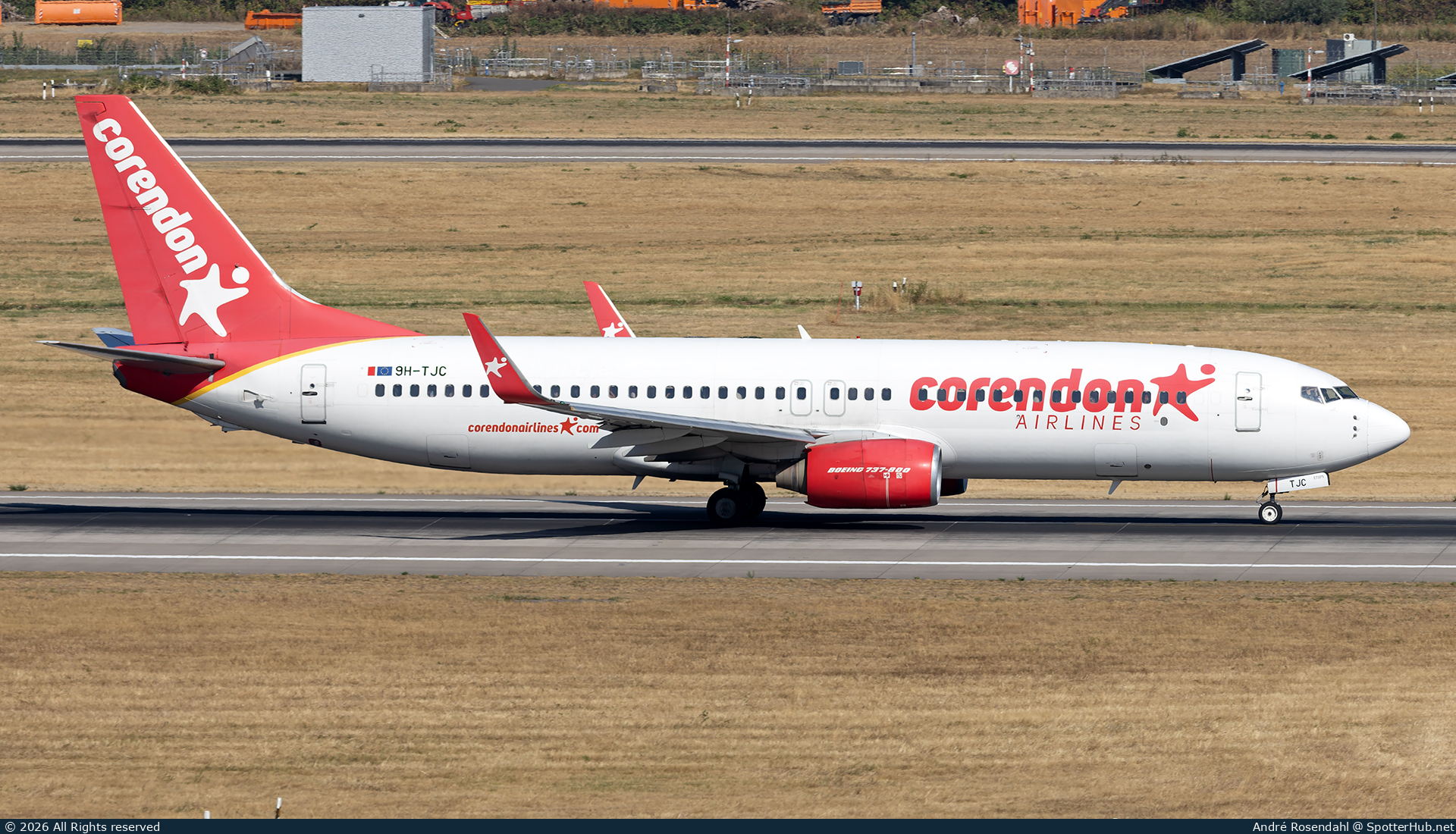 Photo of 9H-TJC - Boeing 737-86N operated by Corendon Airlines Europe