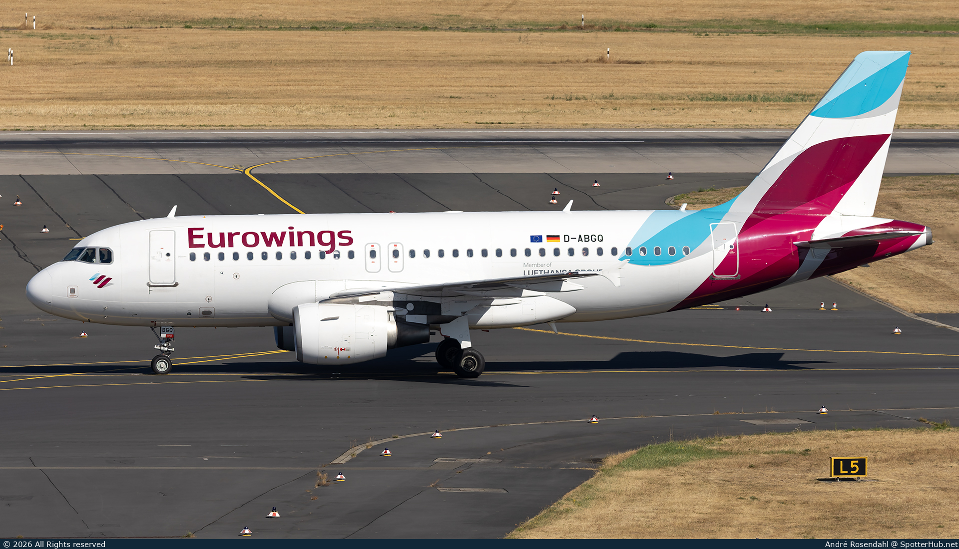 Photo of D-ABGQ - Airbus A319-112 operated by Eurowings
