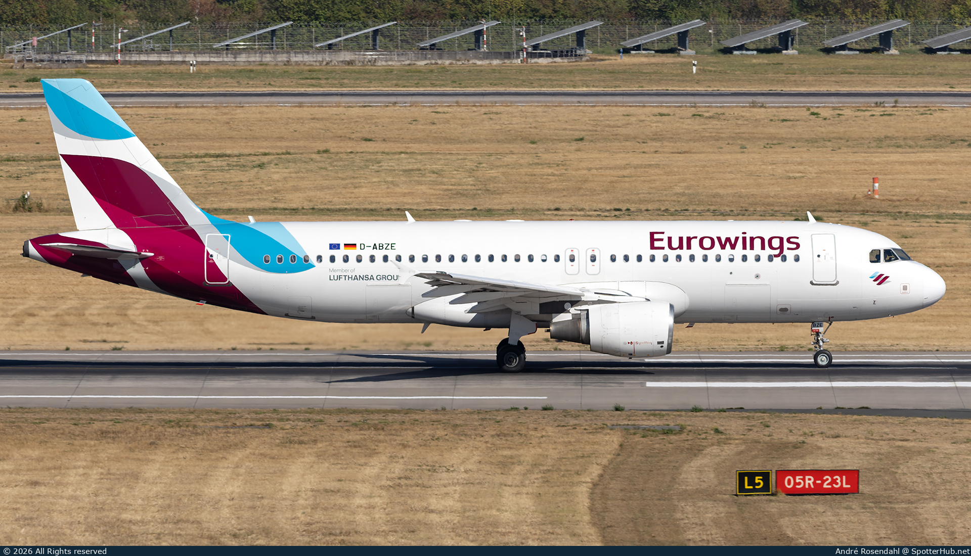 Photo of D-ABZE - Airbus A320-216 operated by Eurowings