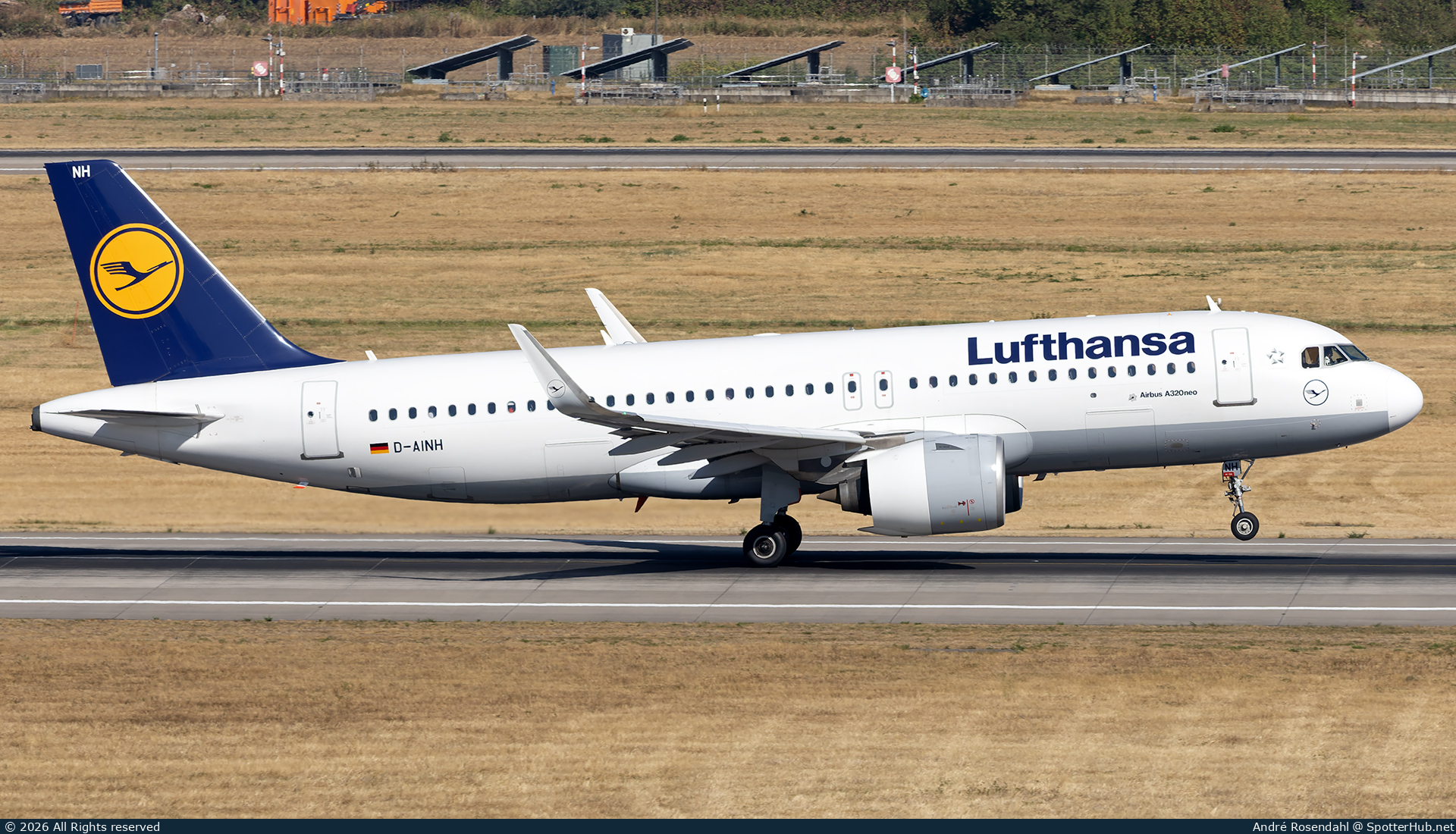Photo of D-AINH - Airbus A320-271N operated by Lufthansa