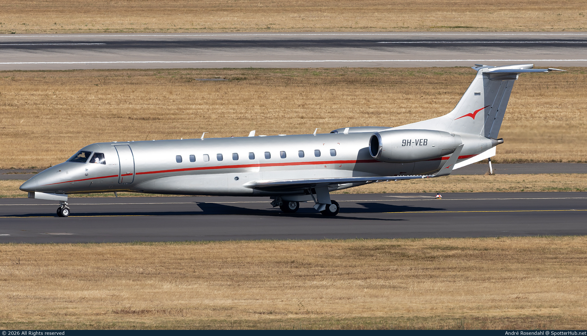 Photo of 9H-VEB - Embraer Legacy 600 operated by VistaJet