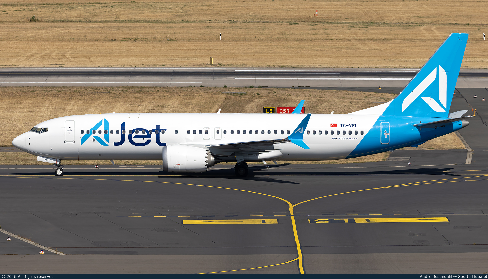Photo of TC-VFL - Boeing 737 MAX 8 operated by AJet