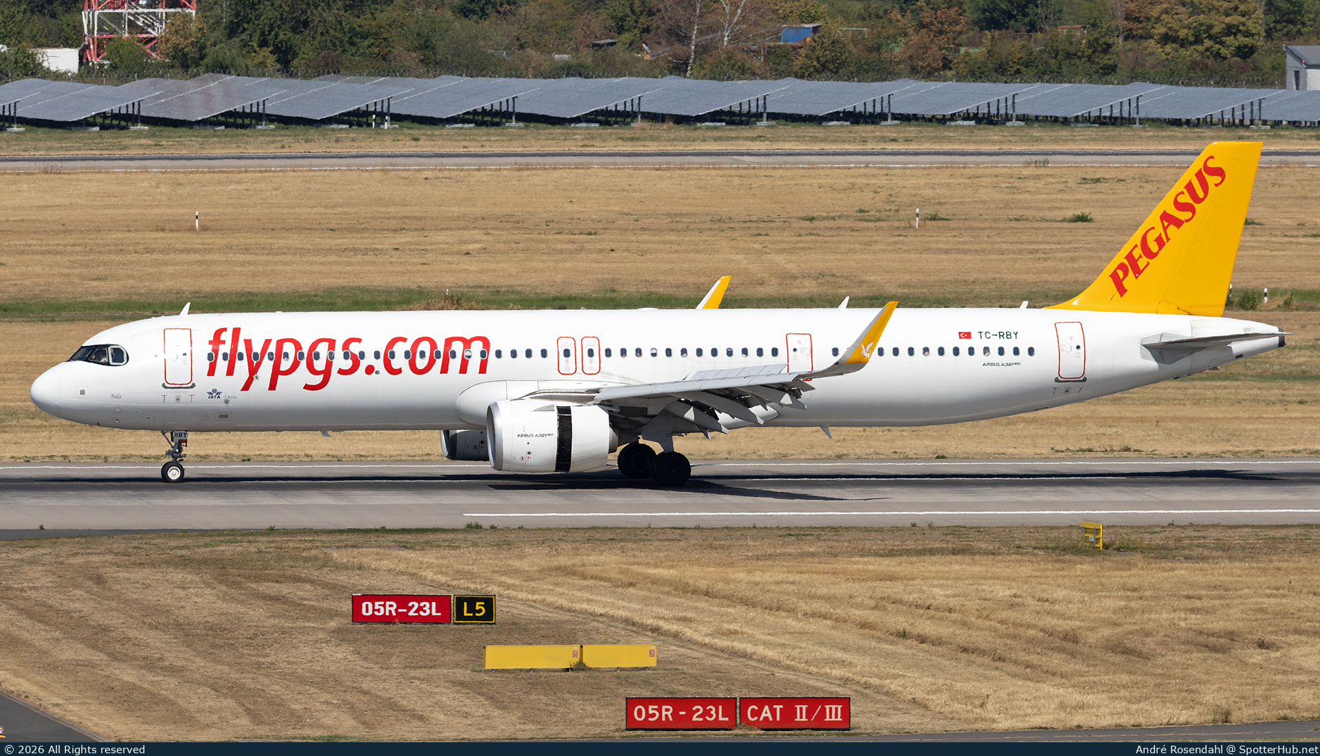Photo of TC-RBY - Airbus A321-251NX operated by Pegasus Airlines