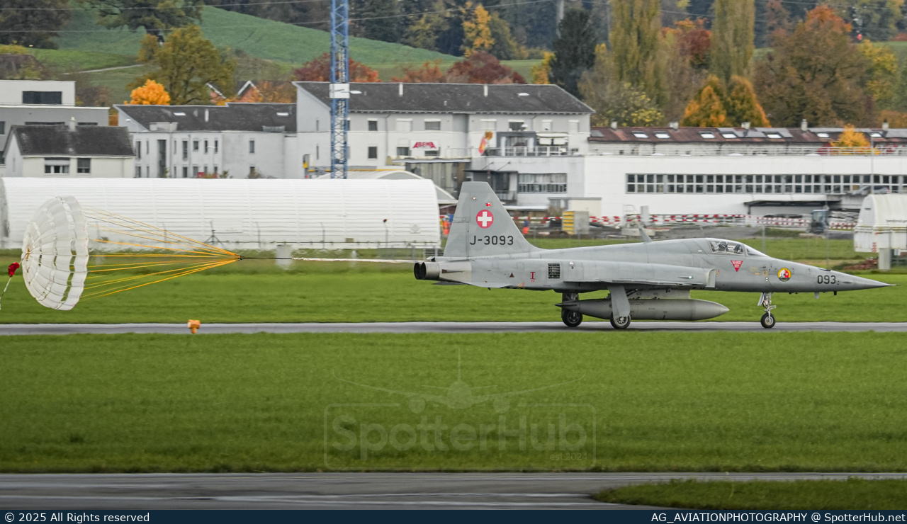 Photo of J-3093 - Northrop F-5E Tiger II operated by Swiss Air Force