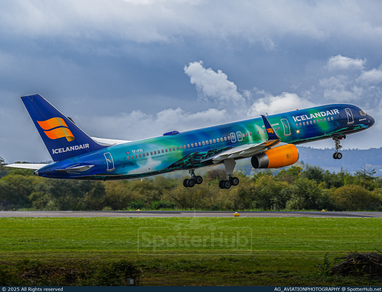 Photo of TF-FIU - Boeing 757-256 operated by Icelandair