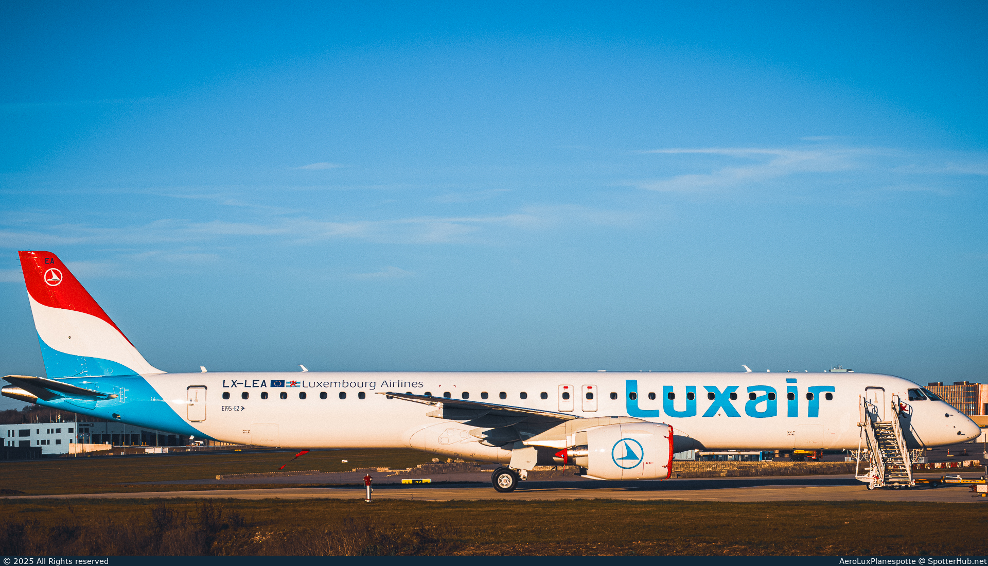 Photo of LX-LEA - Embraer ERJ-195-E2 operated by Luxair