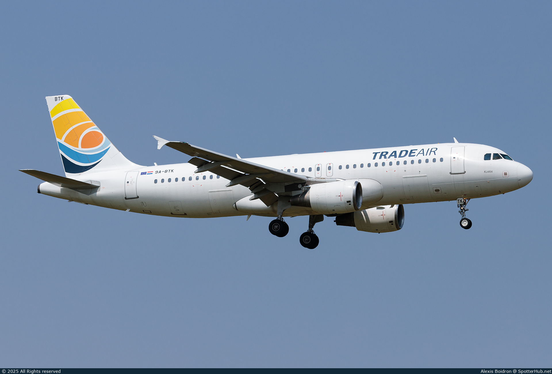 Photo of 9A-BTK - Airbus A320-214 operated by Trade Air