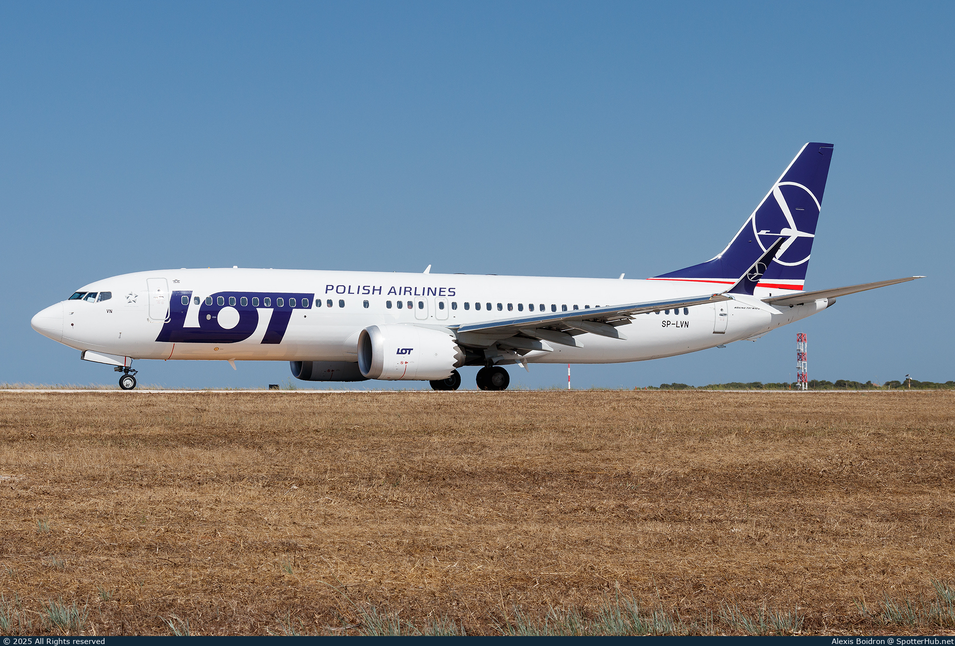 Photo of SP-LVN - Boeing 737 MAX 8 operated by LOT Polish Airlines