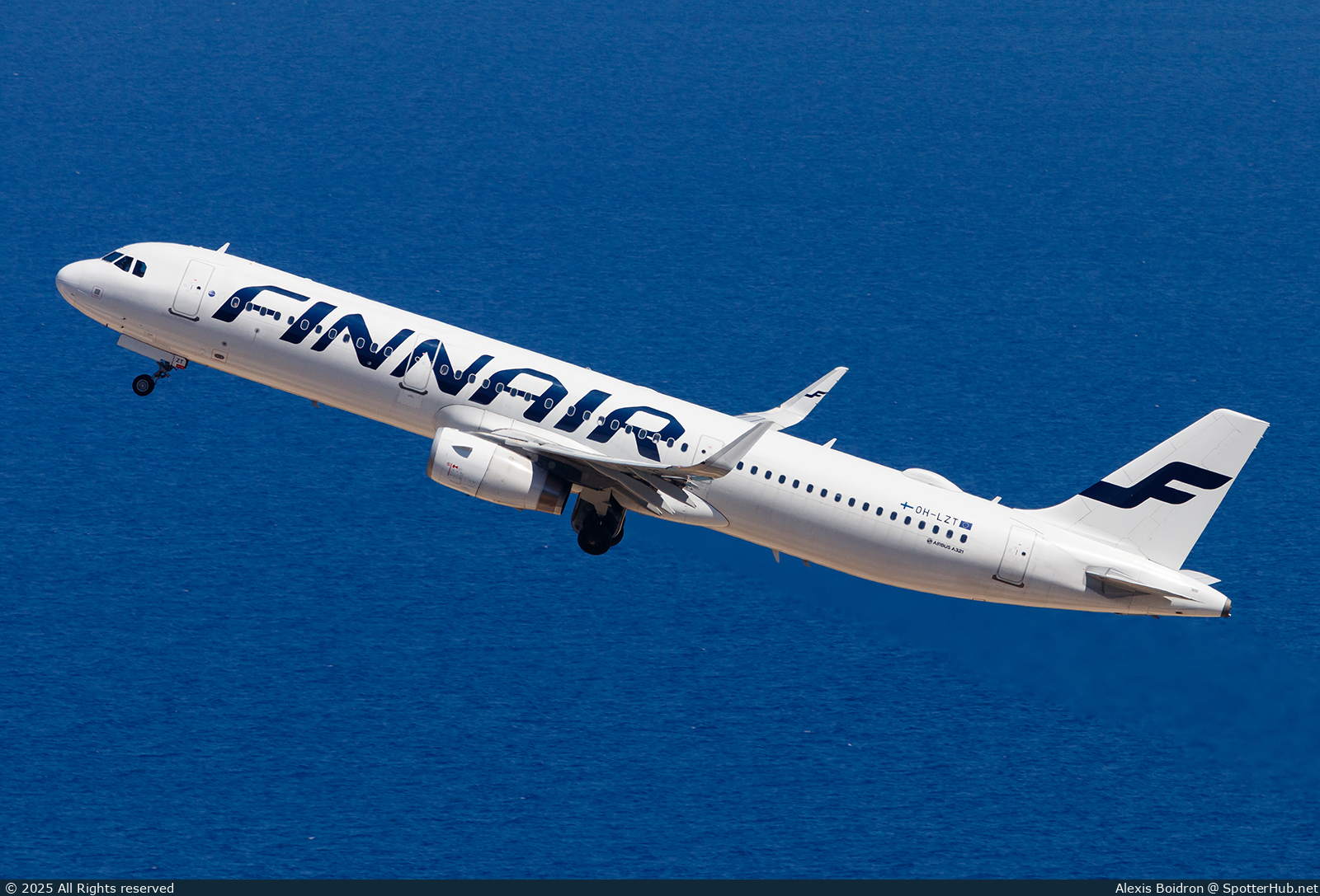 Photo of OH-LZT - Airbus A321-231 operated by Finnair
