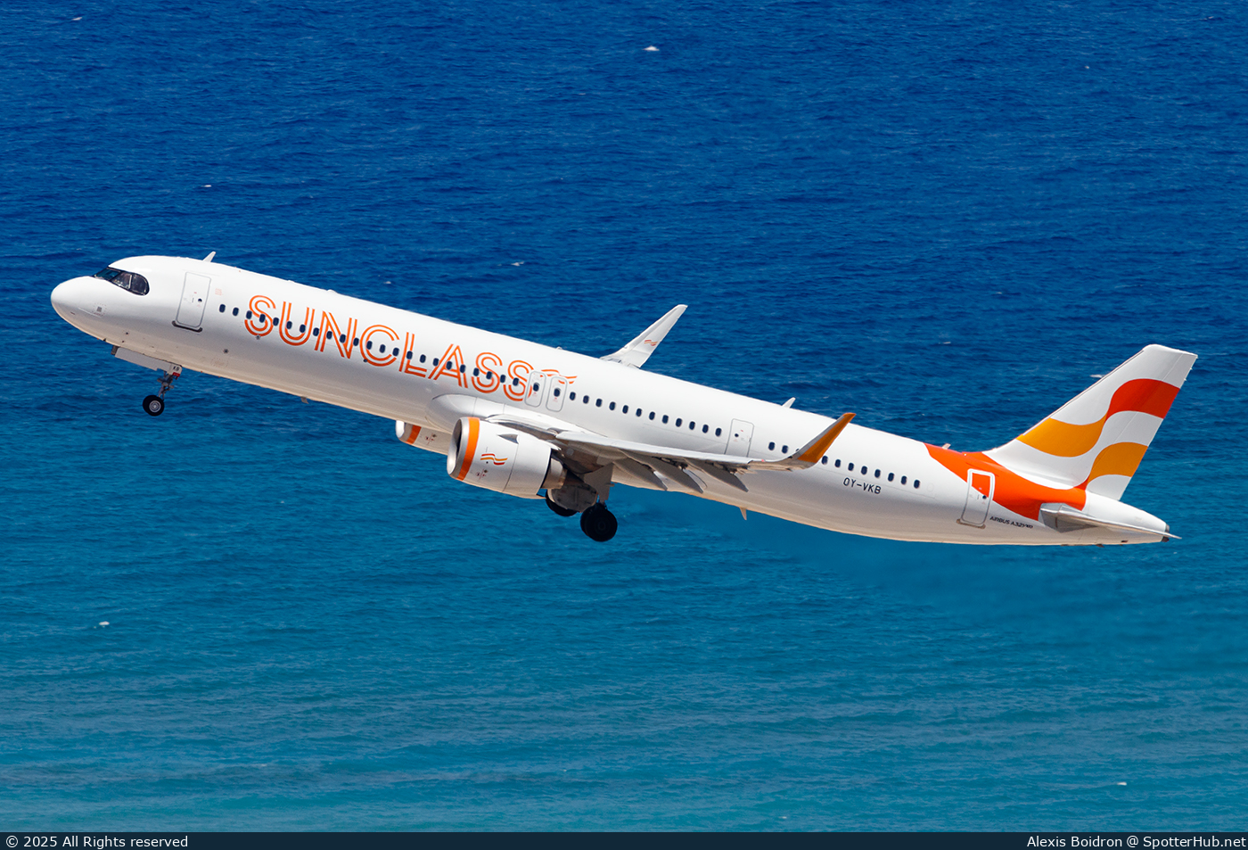 Photo of OY-VKB - Airbus A321-251NX operated by Sunclass Airlines