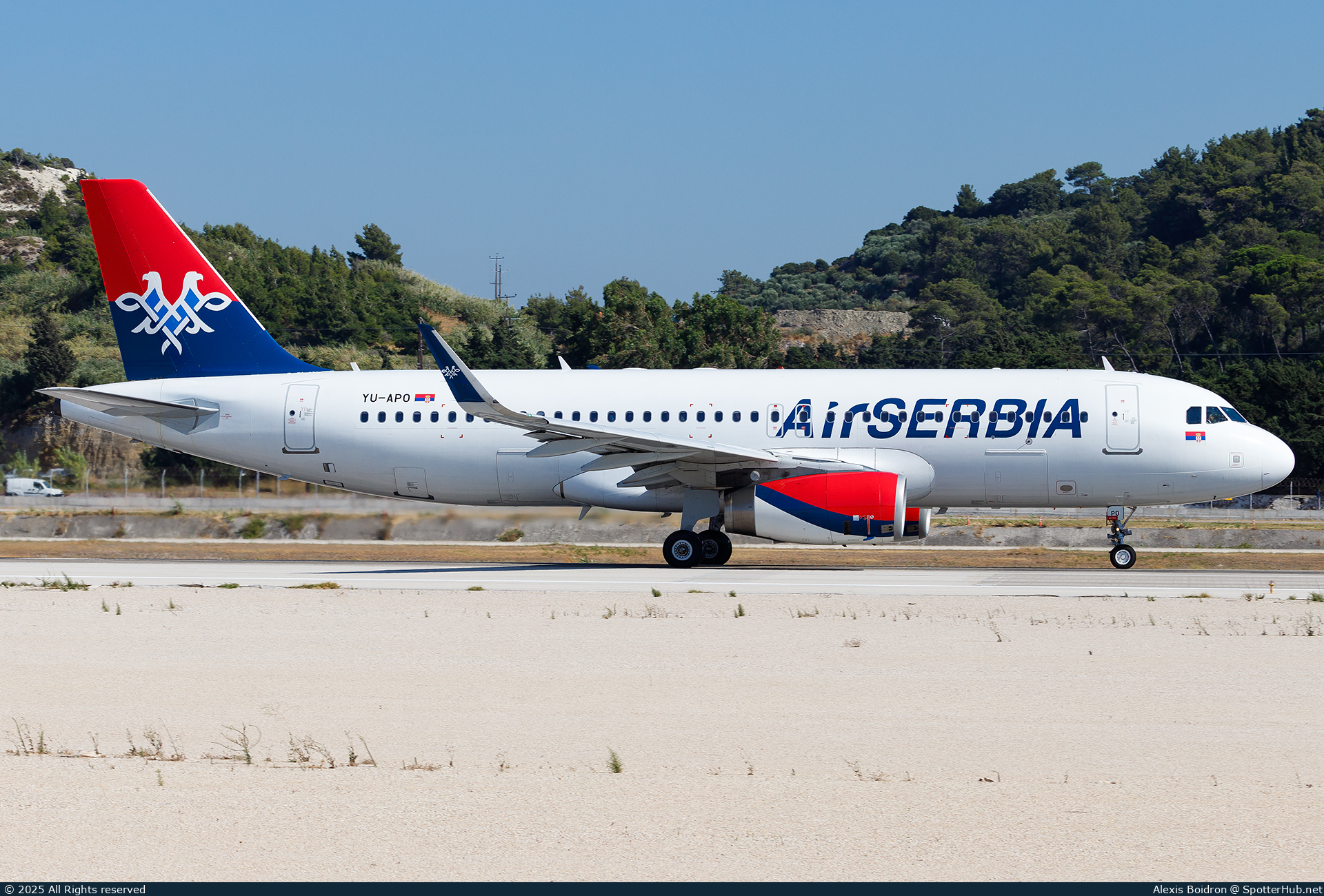 Photo of YU-APO - Airbus A320-232 operated by Air Serbia