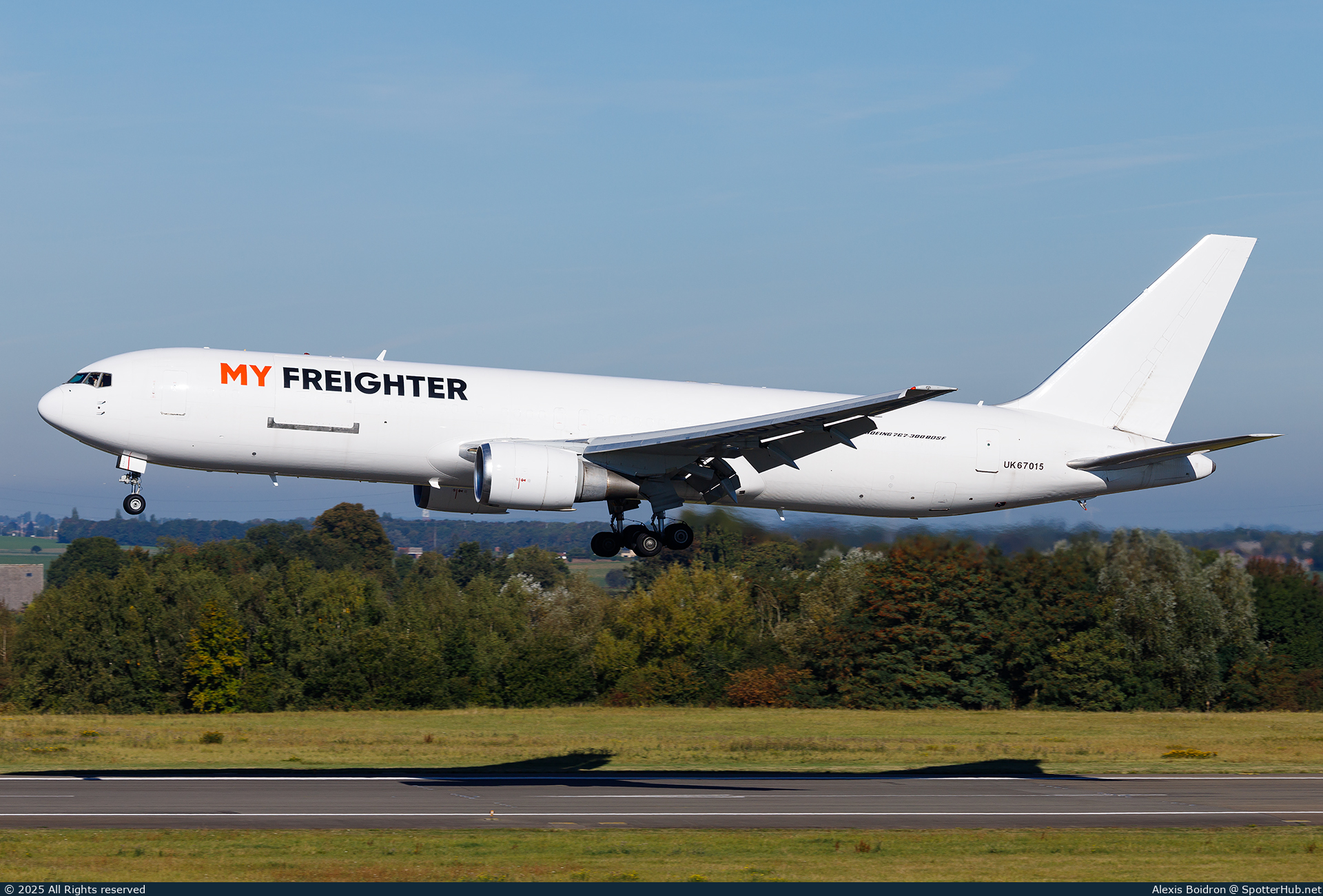 Photo of UK67015 - Boeing 767-38E(ER)(BDSF) operated by My Freighter