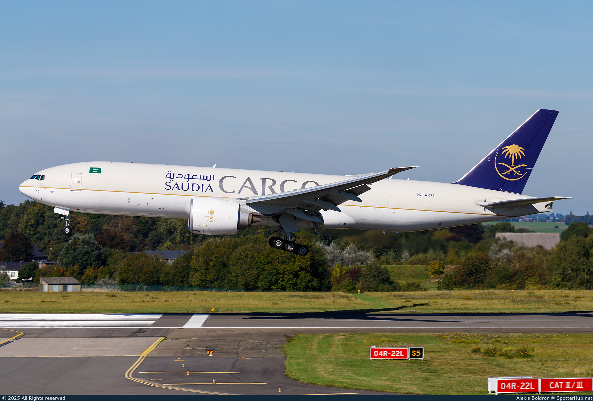 Photo of HZ-AK72 - Boeing 777-FFG operated by Saudia Cargo
