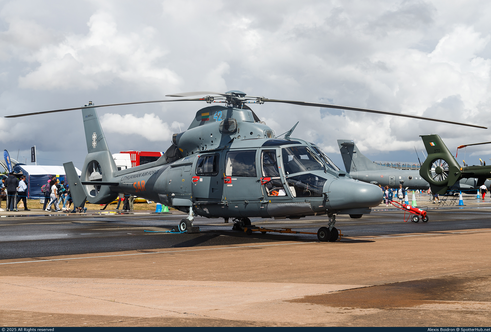 Photo of 42 - Aérospatiale AS365N2 Dauphin 2 operated by Lithuanian Air Force