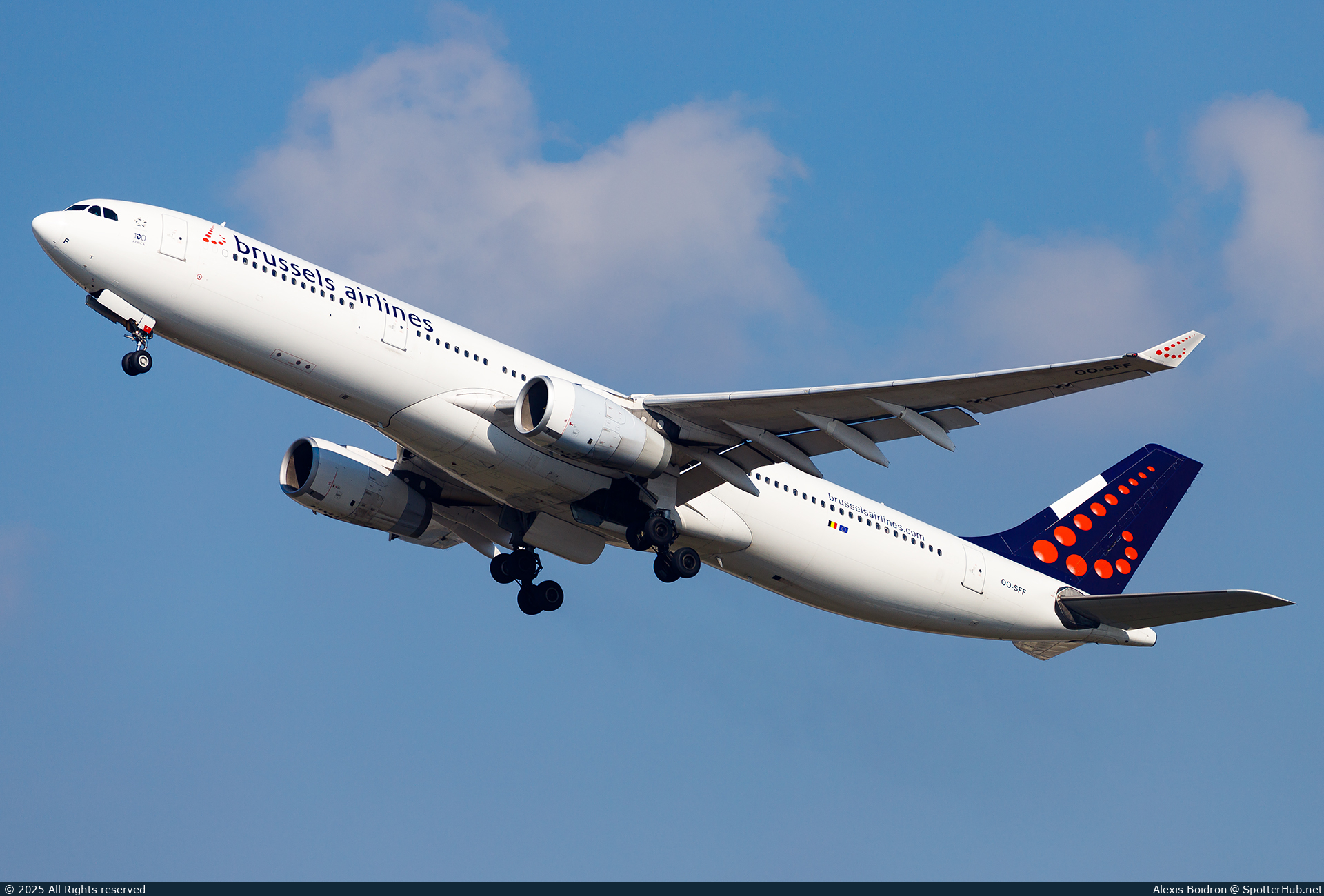 Photo of OO-SFF - Airbus A330-343 operated by Brussels Airlines