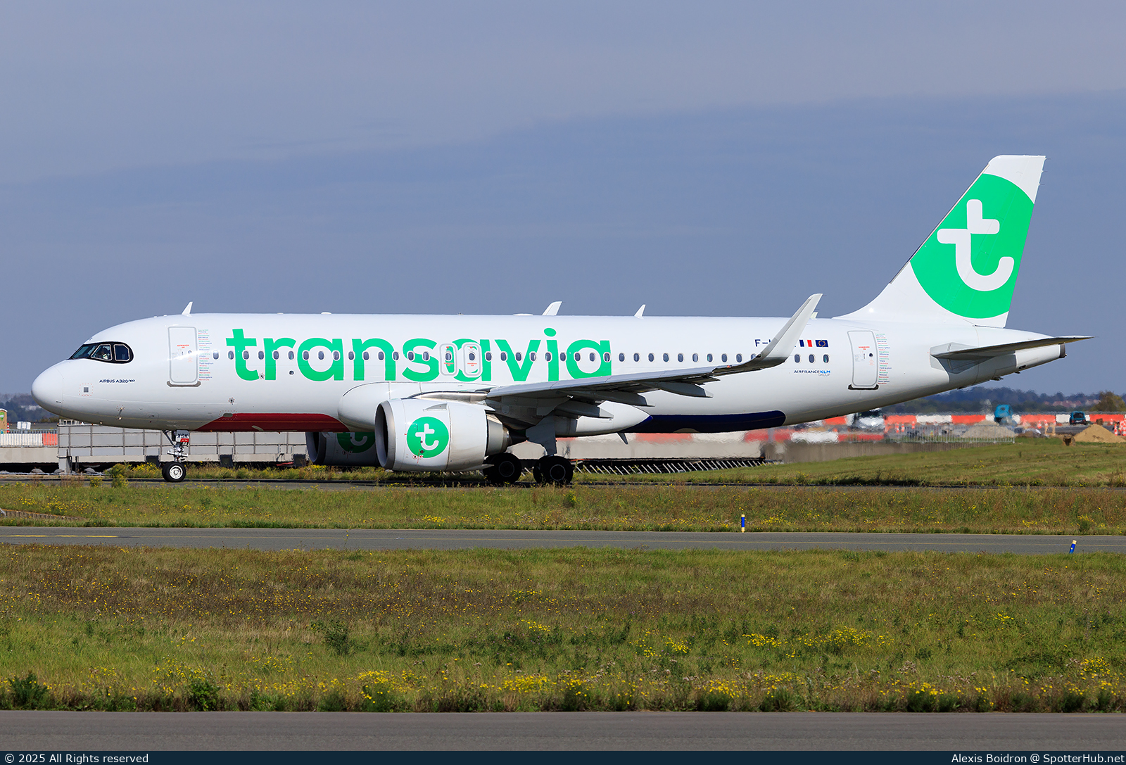 Photo of F-HXSK - Airbus A320-252N operated by Transavia France