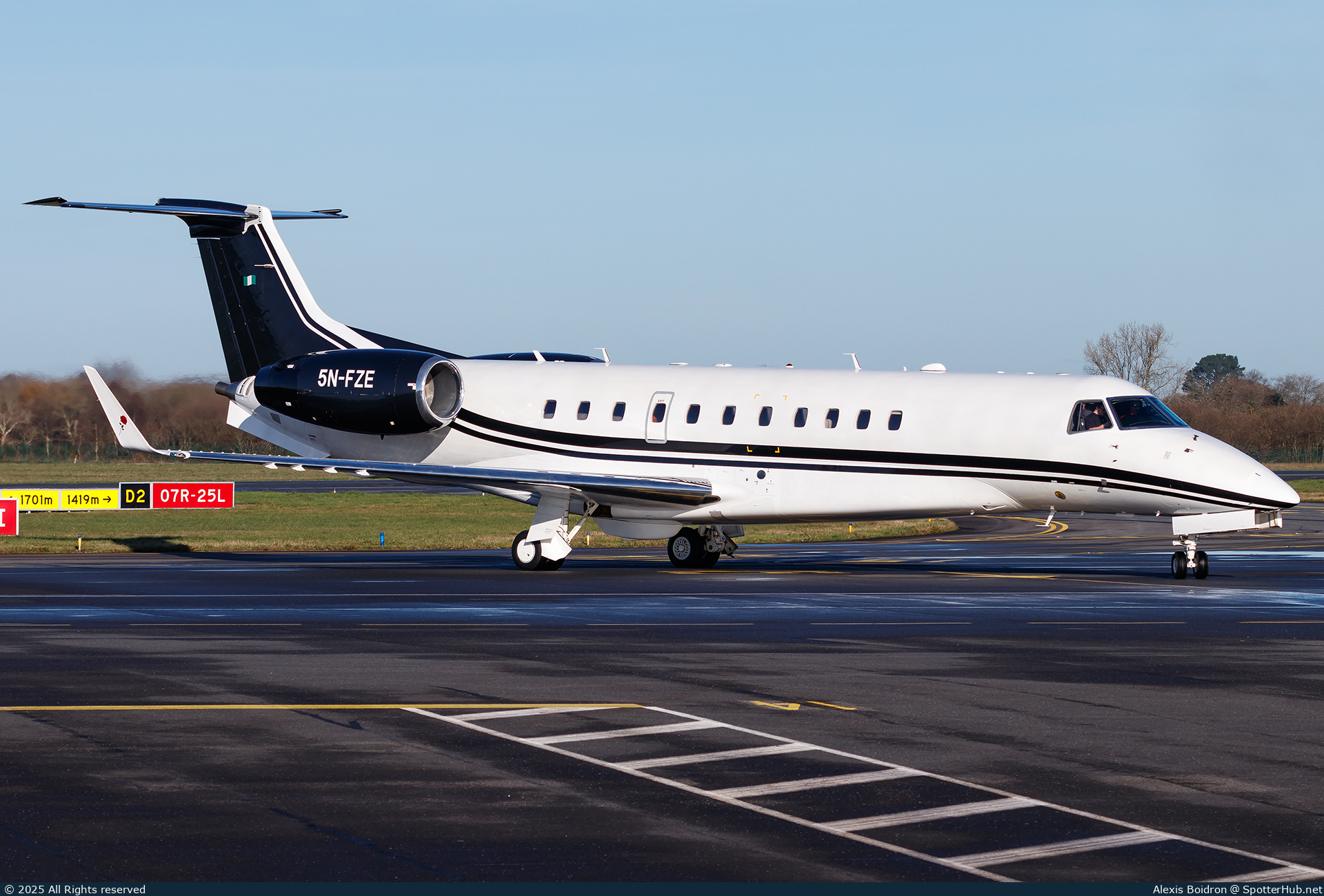 Photo of 5N-FZE - Embraer Legacy 600 operated by Executive Jets Services