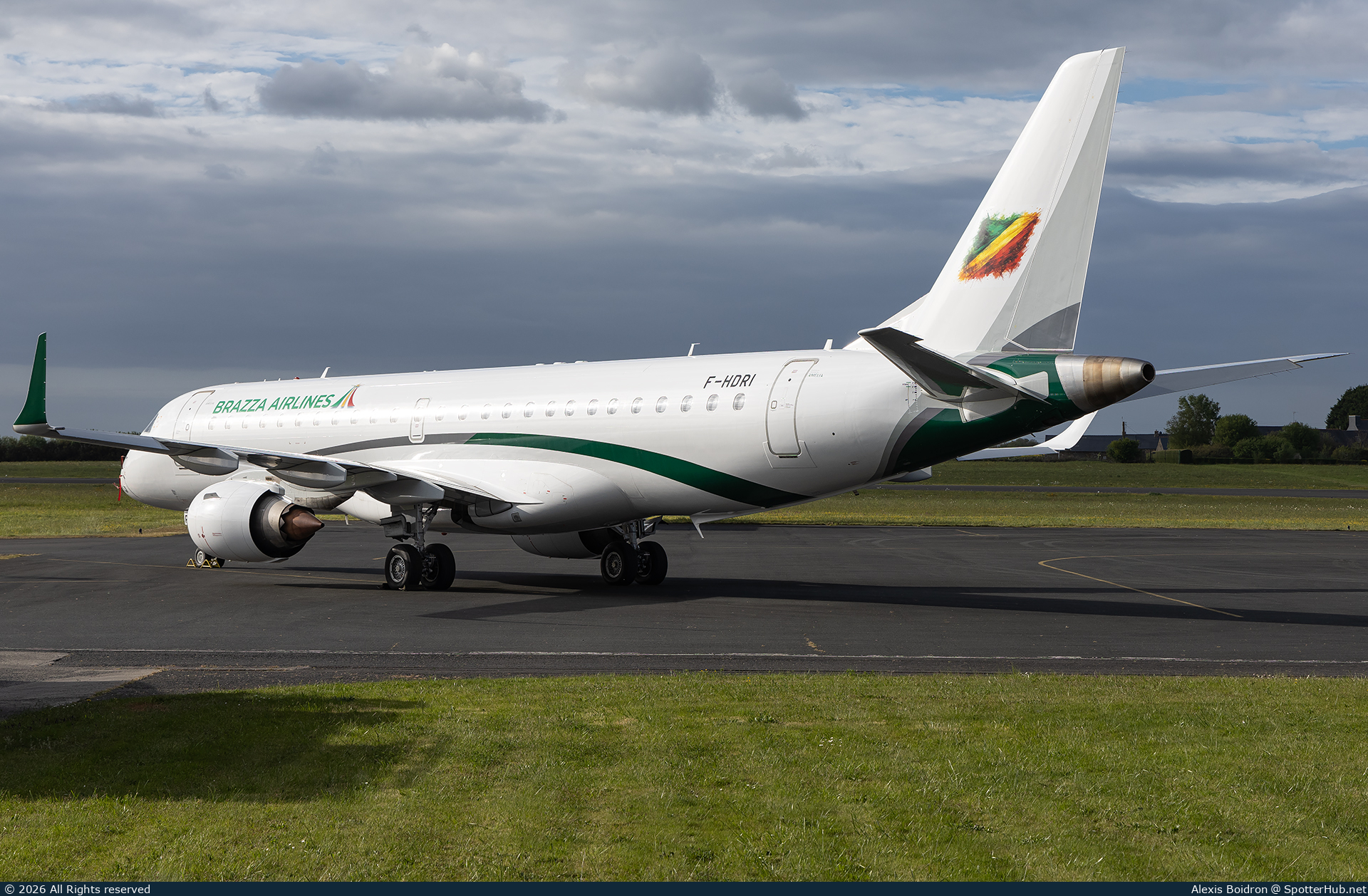 Photo of F-HDRI - Embraer ERJ-190LR operated by Brazza Airlines (opb Amelia International)