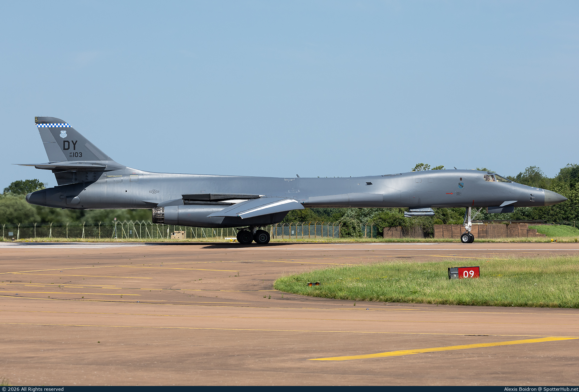 Photo of 86-0103 - Rockwell B-1B Lancer operated by US Air Force