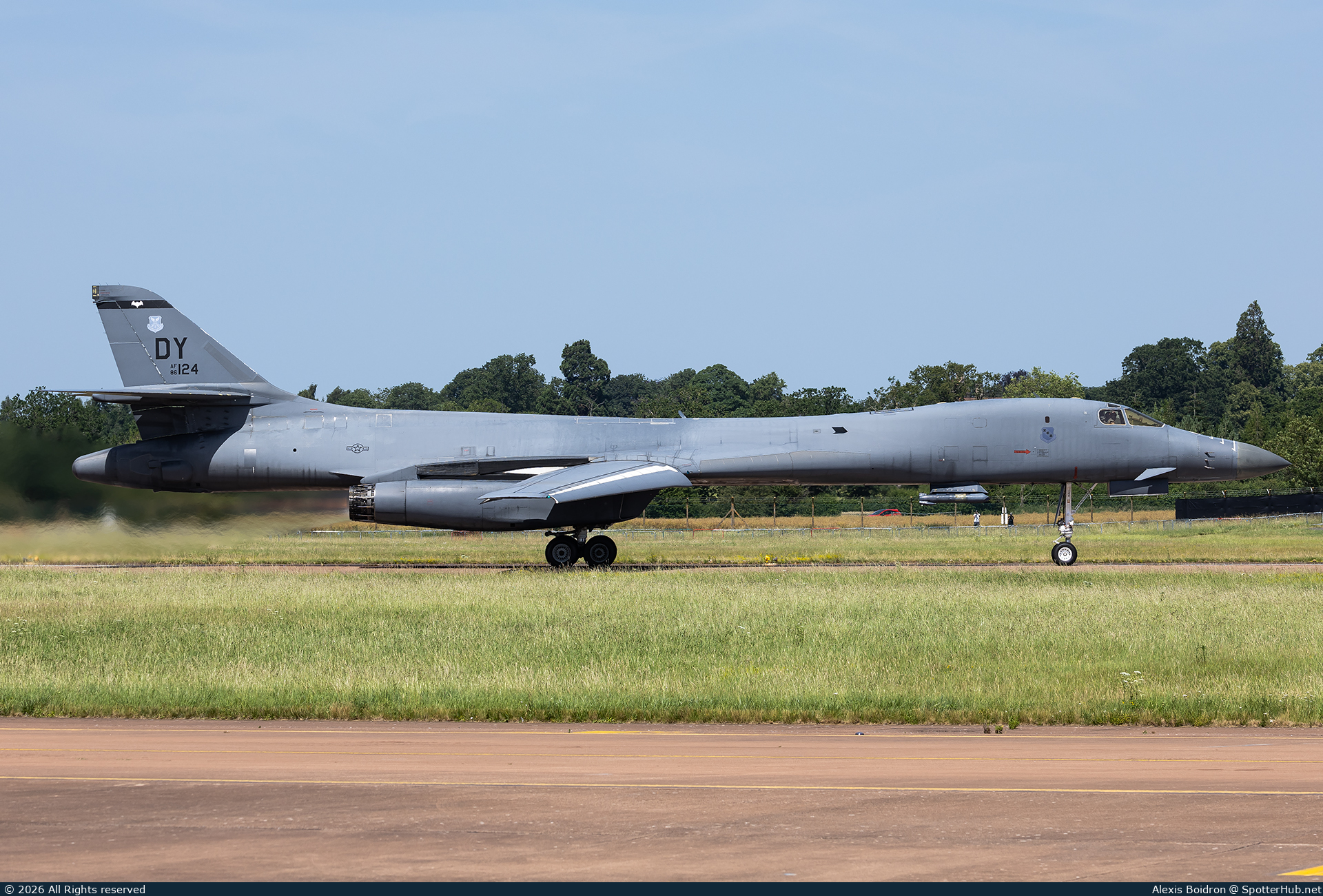 Photo of 86-0124 - Rockwell B-1B Lancer operated by US Air Force