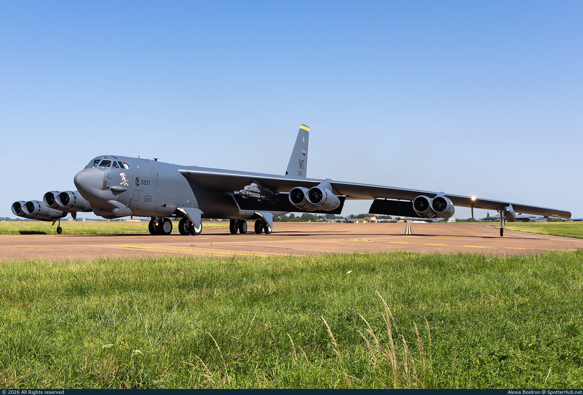 Photo of 60-0037 - Boeing B-52H Stratofortress operated by US Air Force