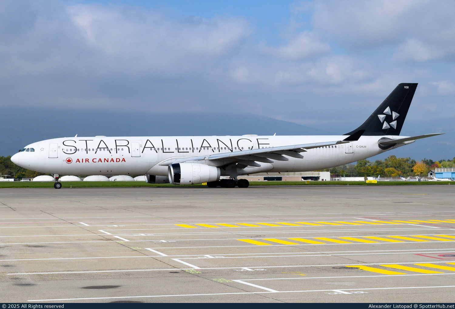 Photo of C-GHLM - Airbus A330-343 operated by Air Canada