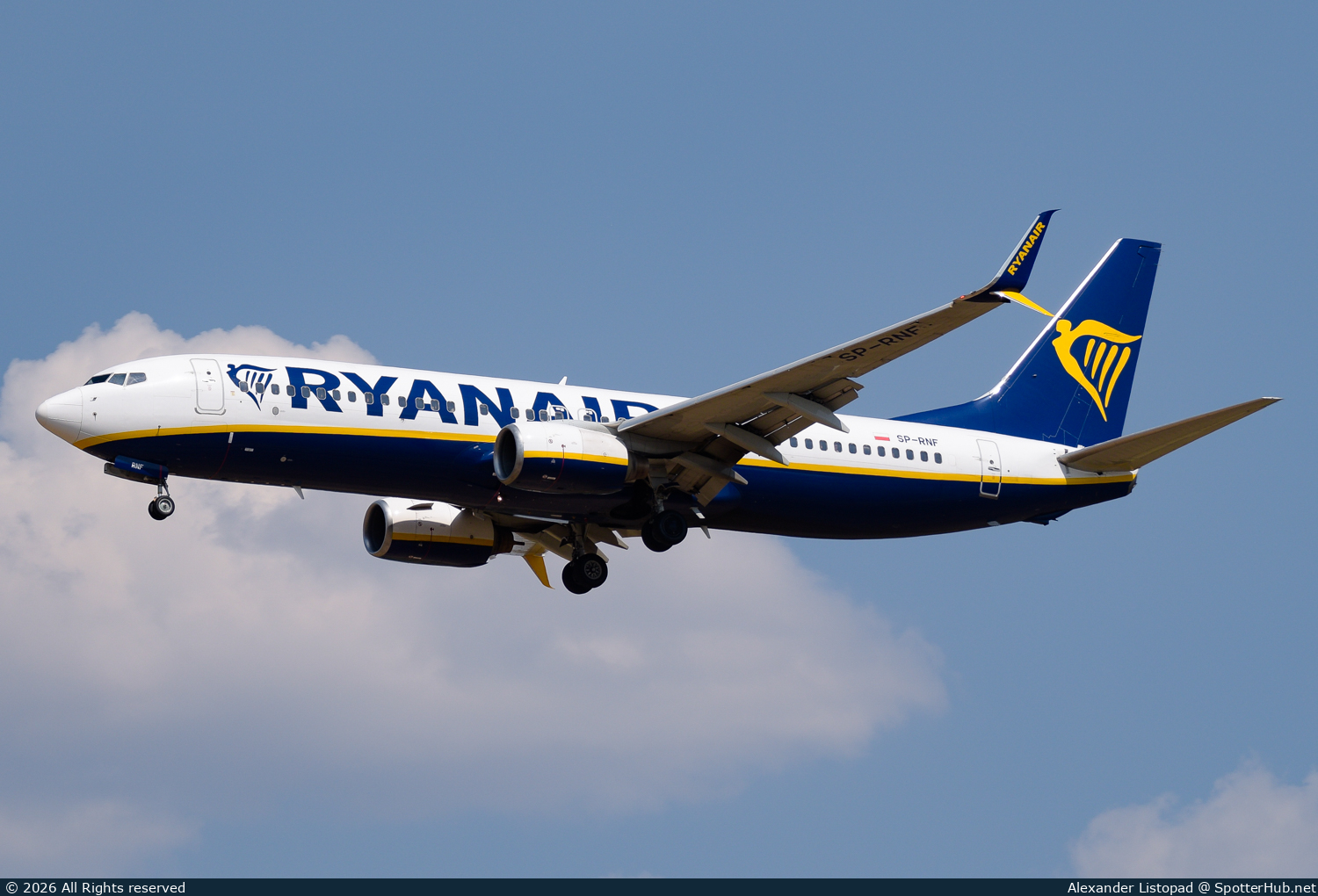Photo of SP-RNF - Boeing 737-8AS operated by Ryanair (opb Buzz)