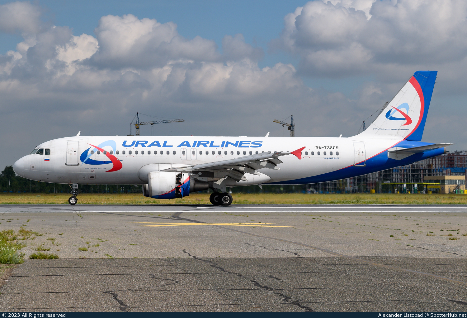 Photo of RA-73809 - Airbus A320-214 operated by Ural Airlines