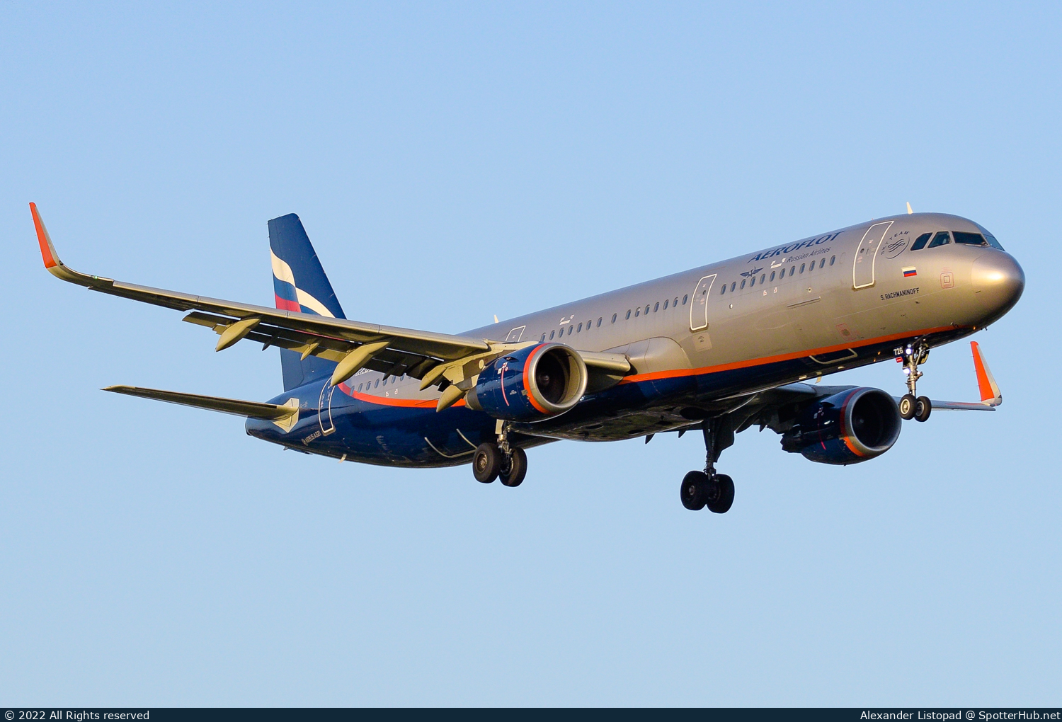 Photo of RA-73726 - Airbus A321-211 operated by Aeroflot