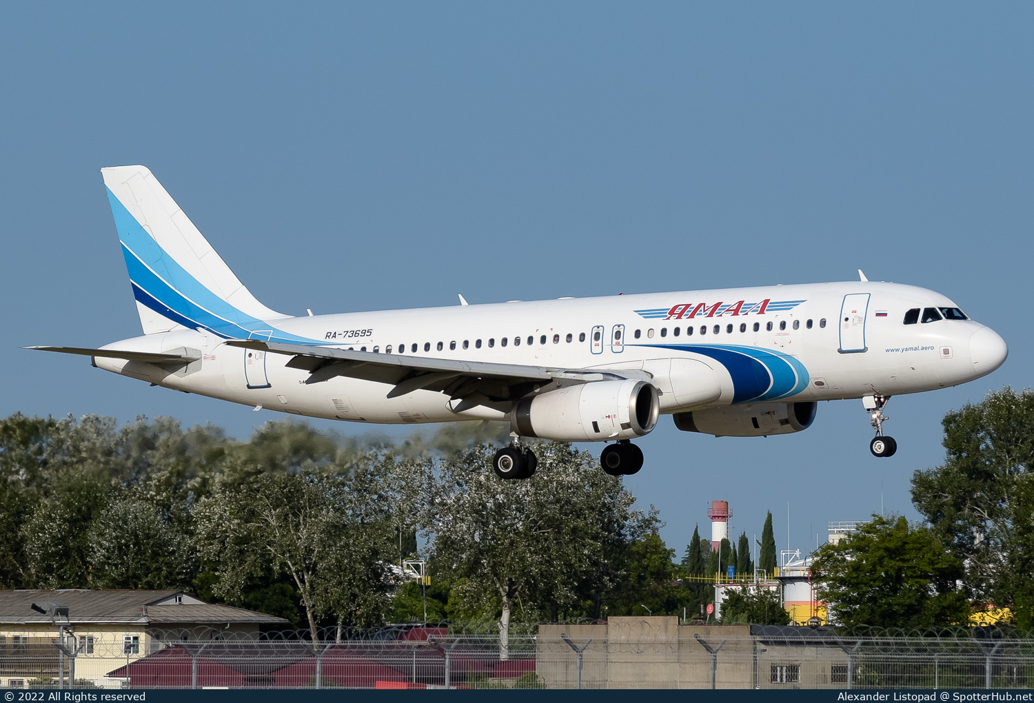 Photo of RA-73695 - Airbus A320-232 operated by Yamal Airlines
