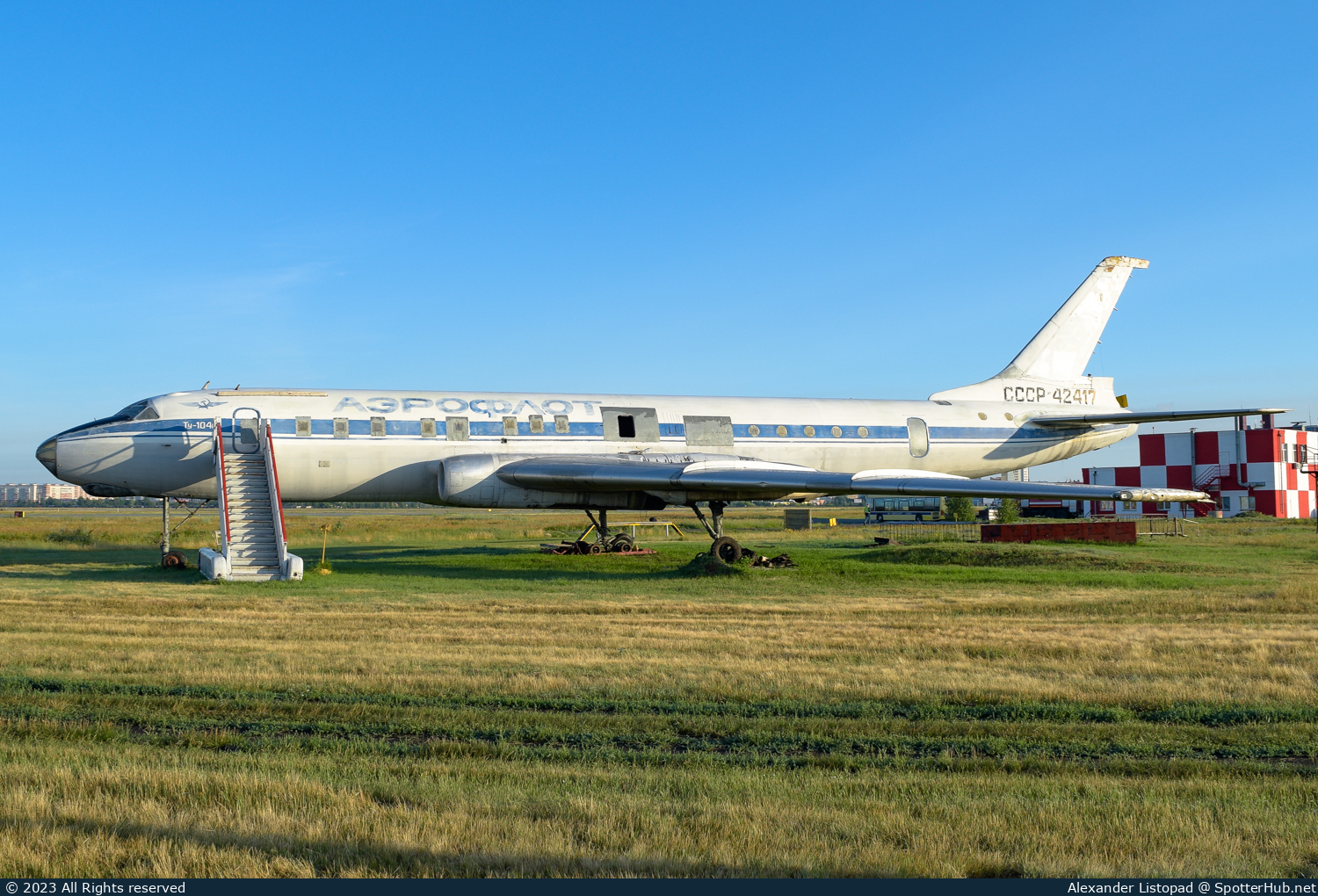 Photo of CCCP-42417 - Tupolev Tu-104B operated by Aeroflot