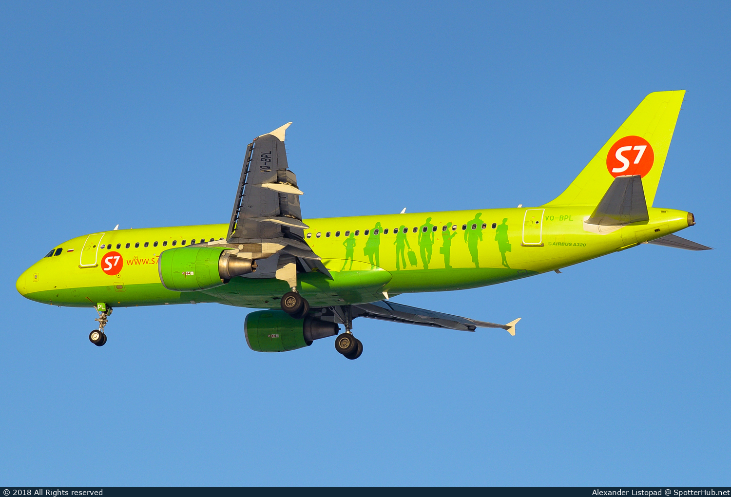 Photo of VQ-BPL - Airbus A320-214 operated by S7 Airlines