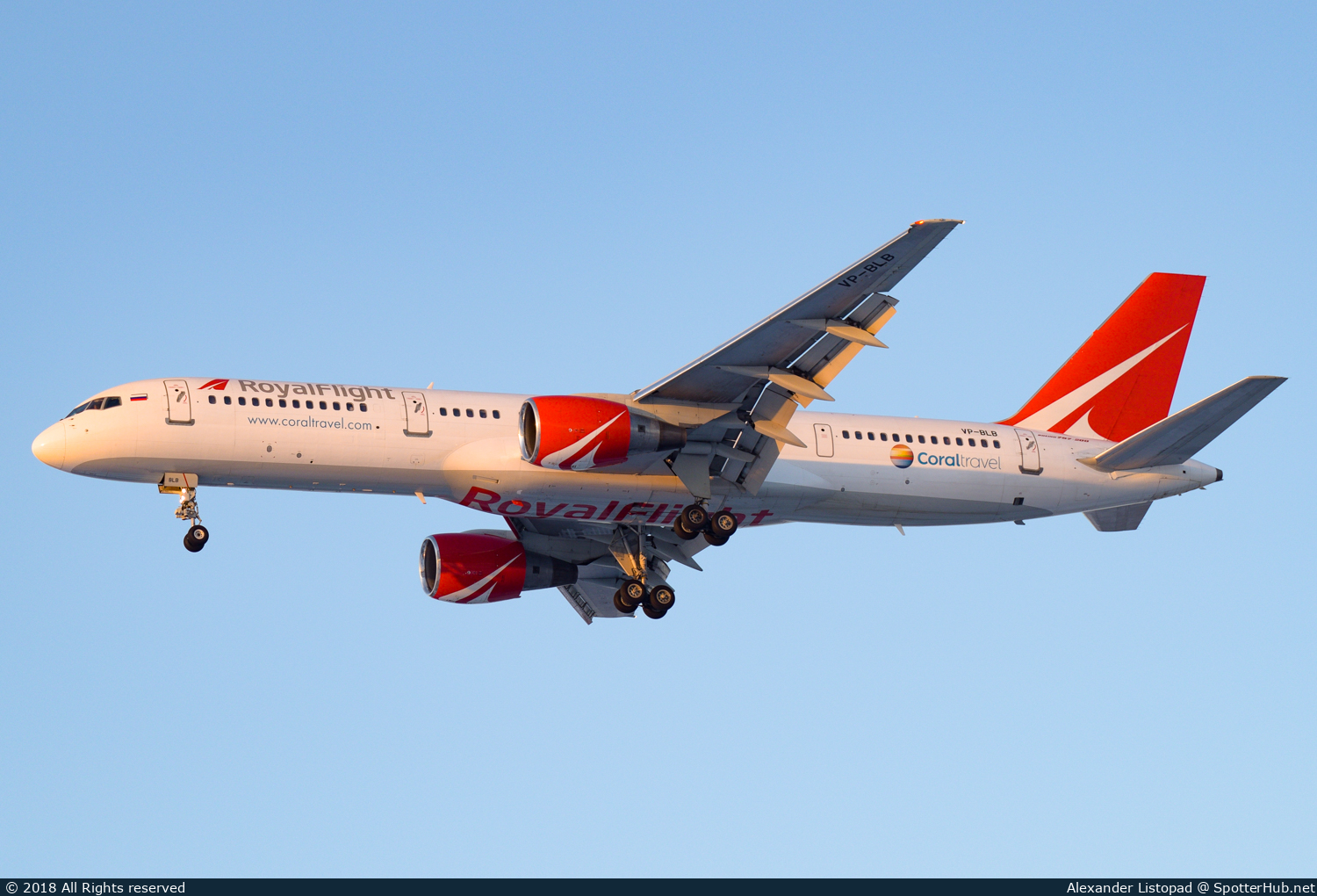 Photo of VP-BLB - Boeing 757-231 operated by Royal Flight
