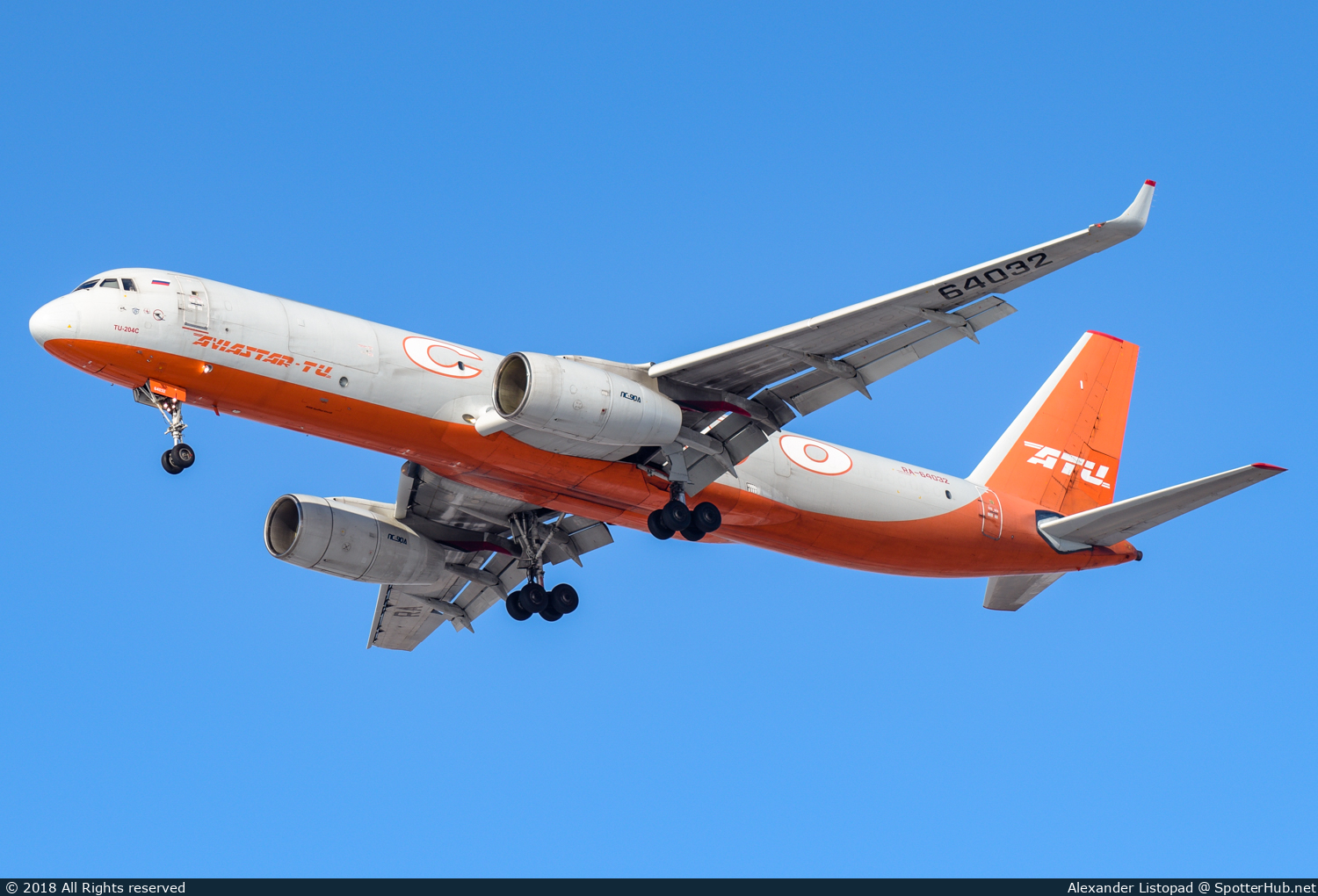 Photo of RA-64032 - Tupolev Tu-204-100C operated by Aviastar-TU Airlines