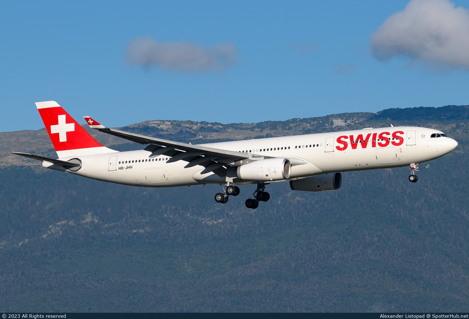 Photo of HB-JHH - Airbus A330-343 operated by Swiss International Air Lines
