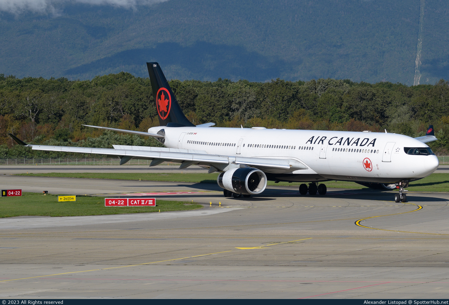 Photo of C-GFUR - Airbus A330-343 operated by Air Canada