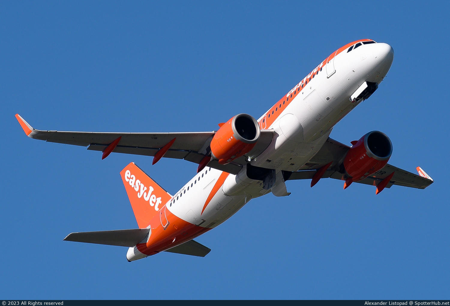 Photo of HB-AYR - Airbus A320-251N operated by easyJet Switzerland