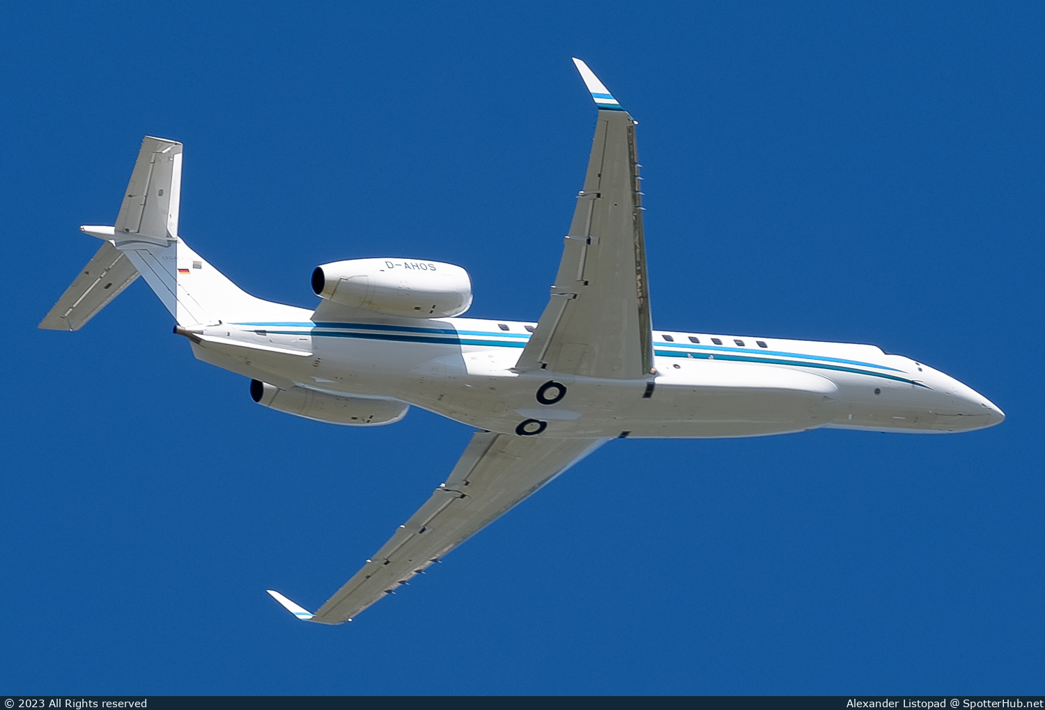 Photo of D-AHOS - Embraer Legacy 650 operated by VistaJet Germany
