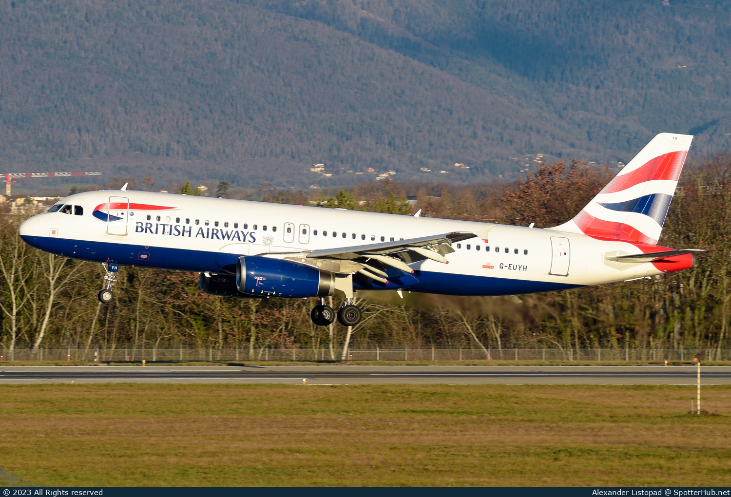 Photo of G-EUYH - Airbus A320-232 operated by British Airways