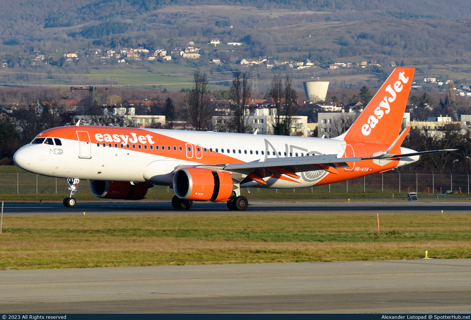 Photo of HB-AYN - Airbus A320-251N operated by easyJet Switzerland