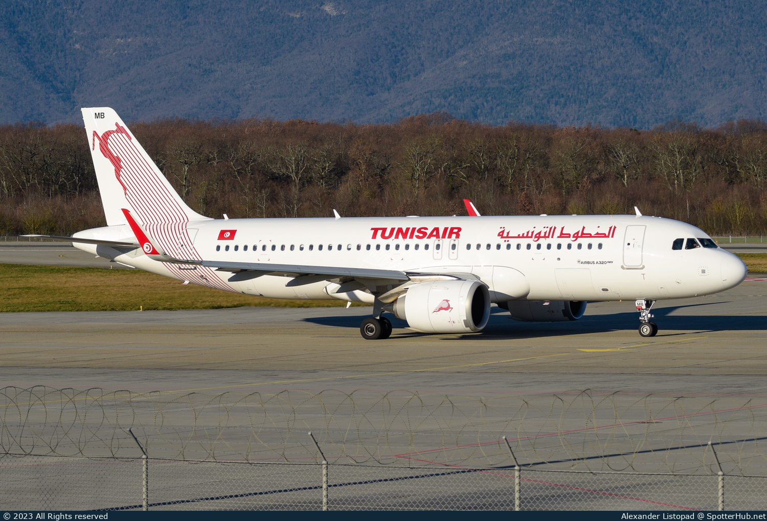 Photo of TS-IMB - Airbus A320-251N operated by Tunisair