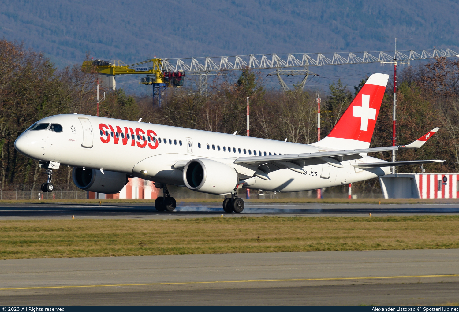 Photo of HB-JCS - Airbus A220-300 operated by Swiss International Air Lines