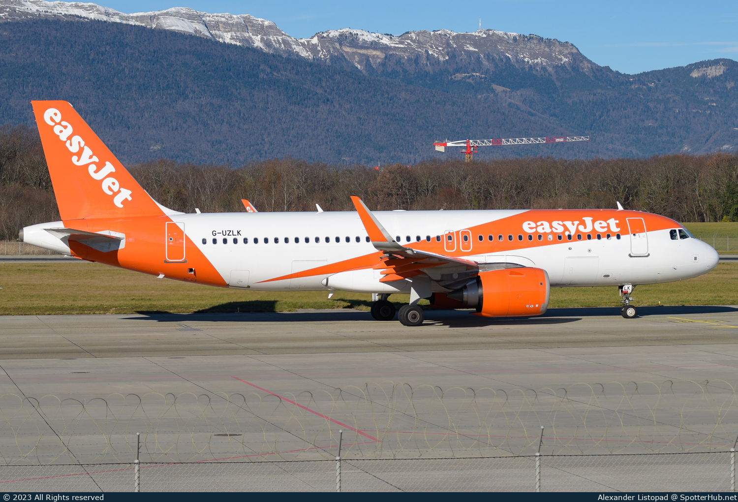 Photo of G-UZLK - Airbus A320-251N operated by easyJet
